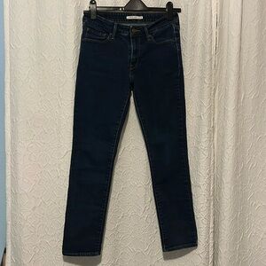 Women’s Levi’s Jeans Sz 8